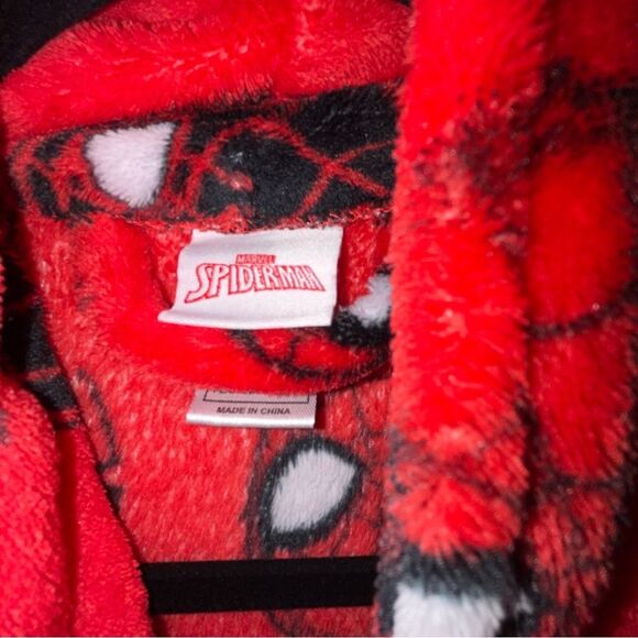 Marvel Spider-Man Print Fuzzy Kids’ Robe - Picture 3 of 6